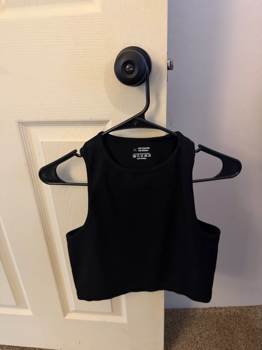 Black Ribbed Cropped Tank Top - Women's